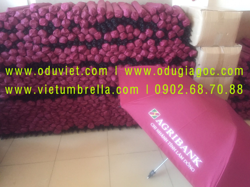 xưởng sản xuất ô dù cầm tay in logo quảng cáo